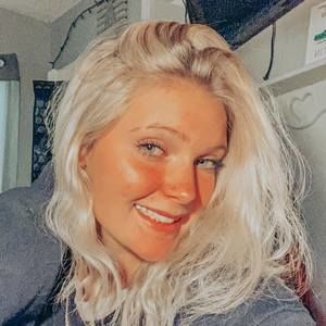 Meet your Posher, Abi